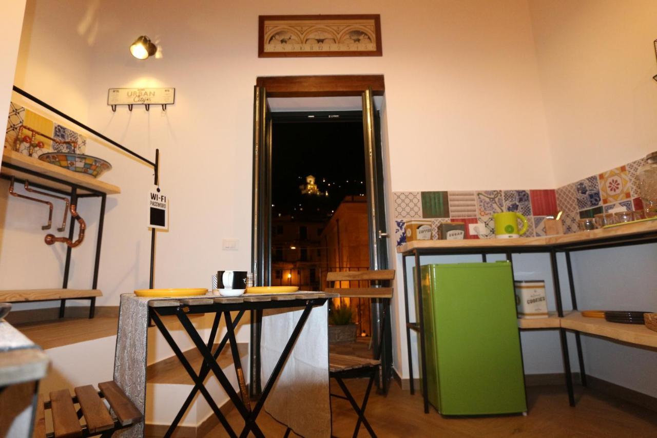 مونريالي Torre'S Camere & Caffe المظهر الخارجي الصورة