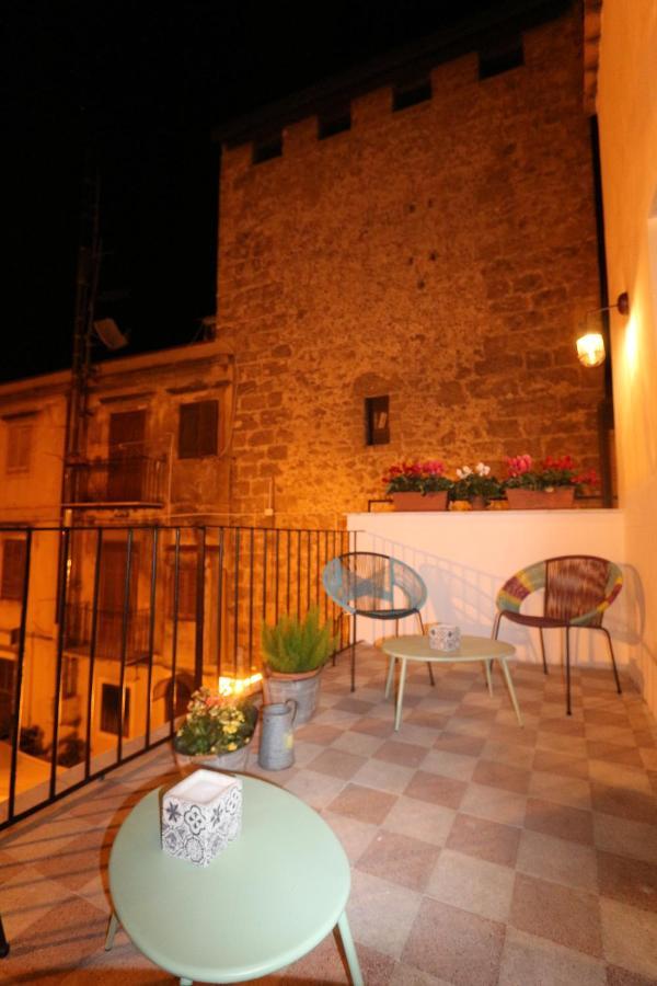 مونريالي Torre'S Camere & Caffe المظهر الخارجي الصورة